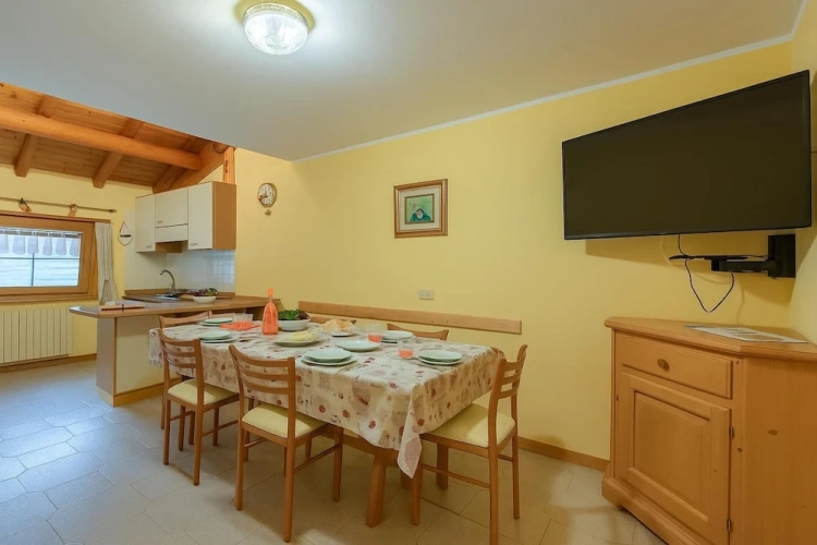 Family Apartment with balcony