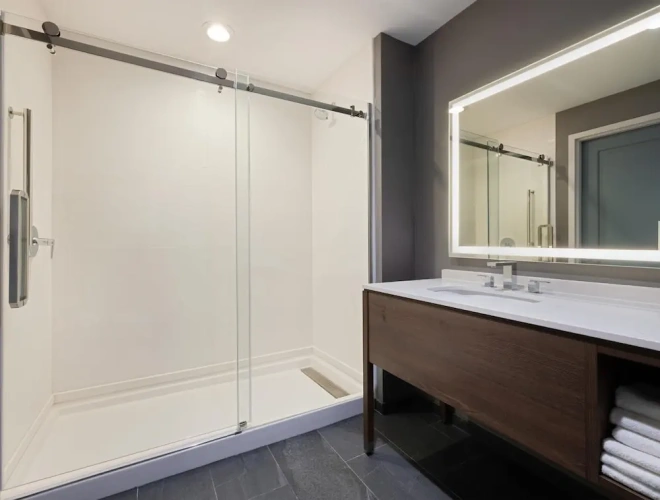 2 Bedrooms Quadruple Suite
