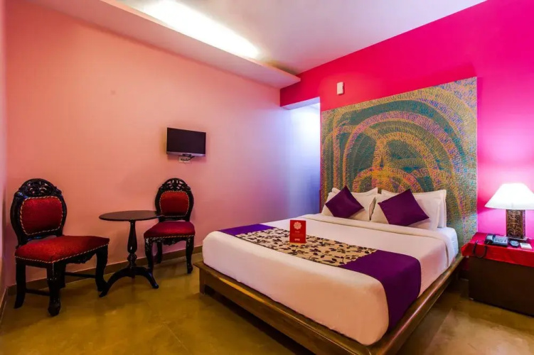 Oyo 5673 Maximum Holiday Inn Rooms