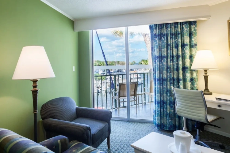 Premium Double room with balcony and with harbour view