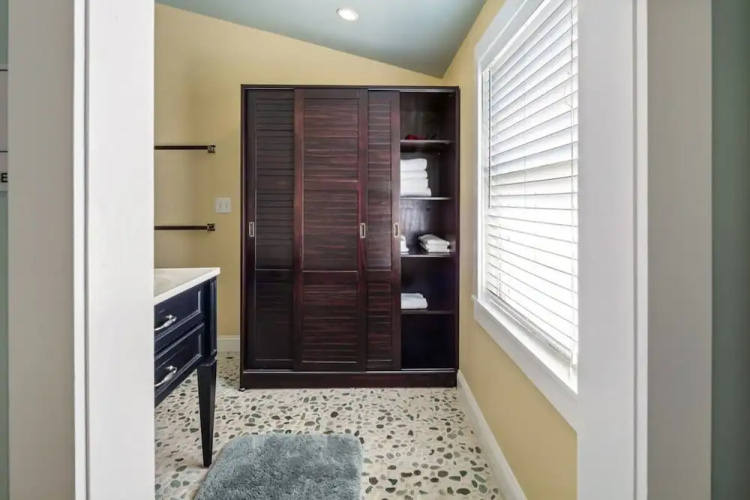 Sky Suites Retreat by Brightwild 2 Stunning Condos