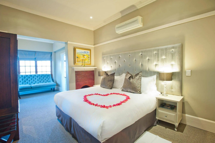 The Saint James on Venice Luxury Guest House