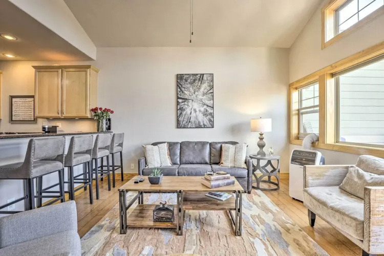 7 Mi to Slopes: Main Street Condo in Dillon