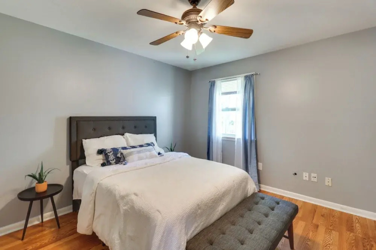 Walk to Dining & Shops: Dtwn Brookhaven Home!
