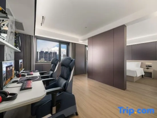 Double Suite