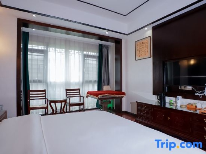 Standard room with view