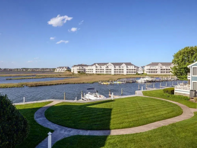 Heron Harbour 218-4