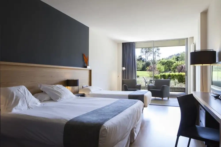 Standard Quadruple room with balcony
