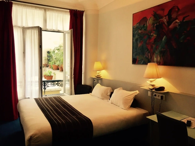 Standard Triple room