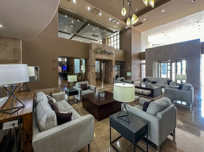 5BR Beachfront Luxury Condo