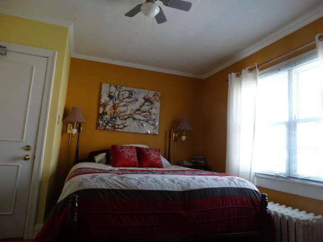 Hochelaga Inn