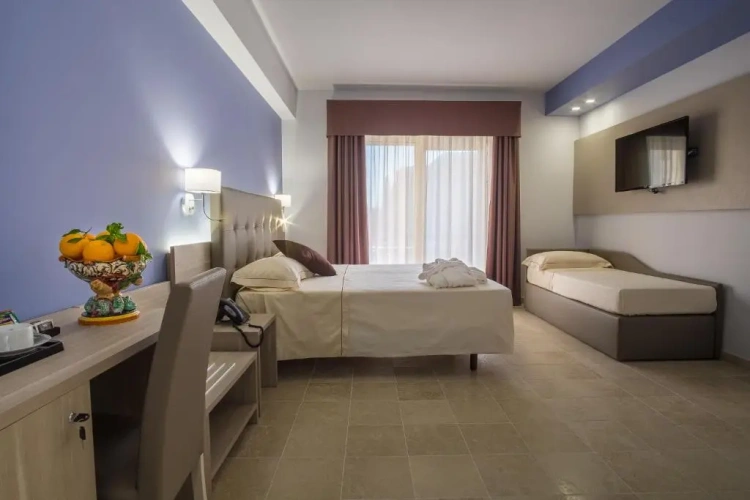 Triple room