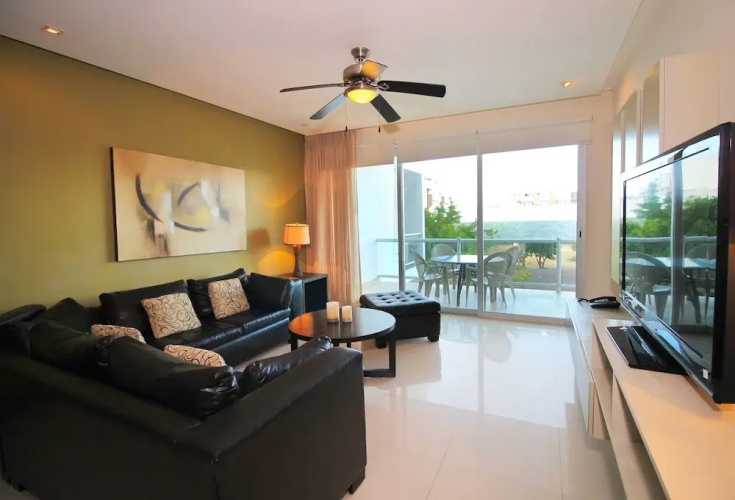 Downtown Apartment Oasis 12