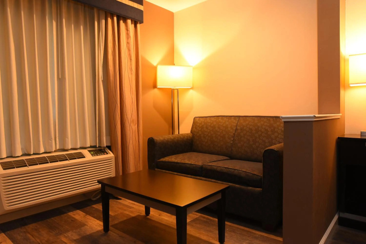 Capital Inn & Suites
