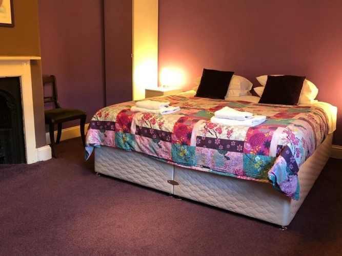 Circles B&B