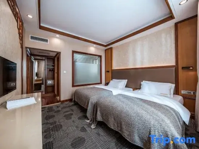 Deluxe Double Villa with garden view
