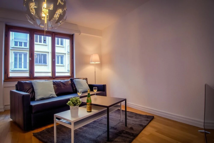 Comfy 3 Beds Near Parc de L'orangerie