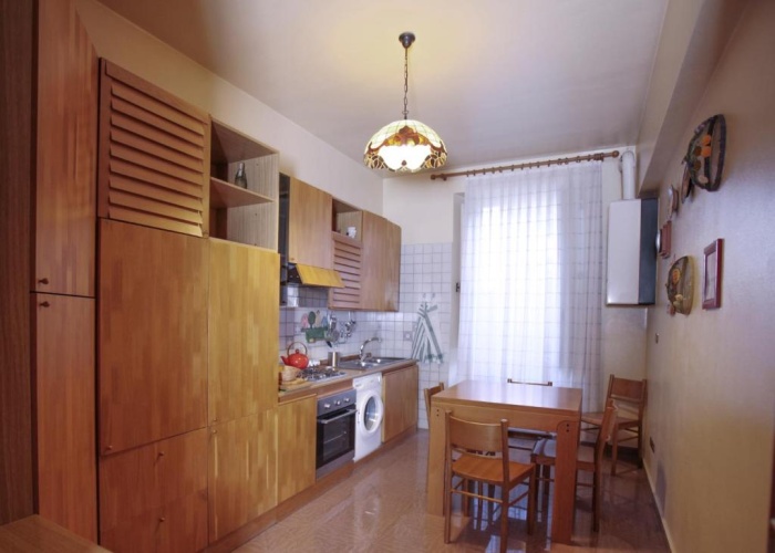 3 Bedrooms Apartment