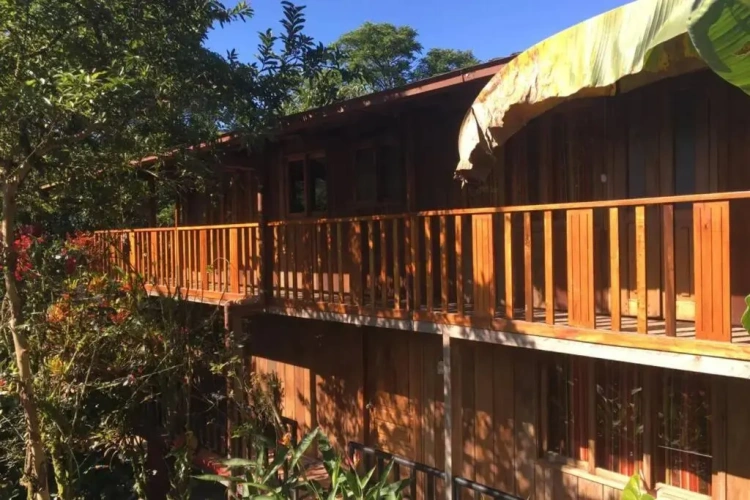 4 Bedrooms Cottage