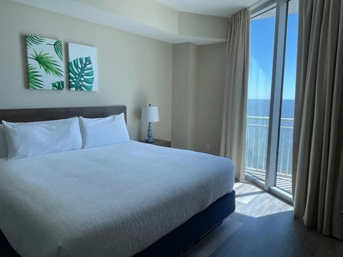 2 Bedrooms Double Suite with balcony