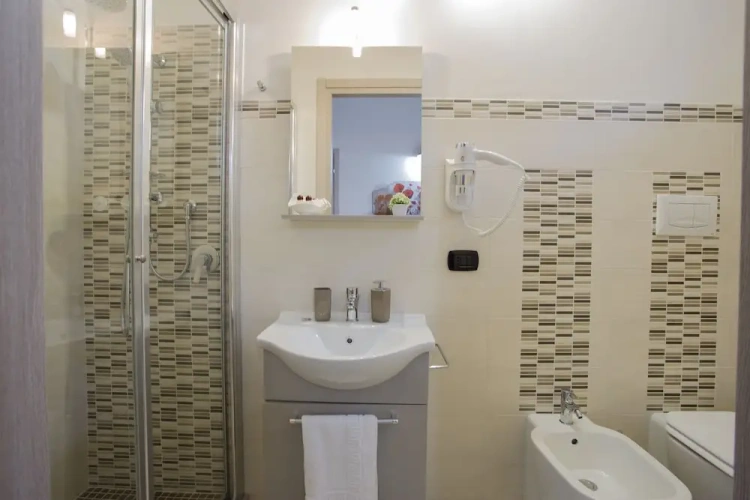 Comfort room