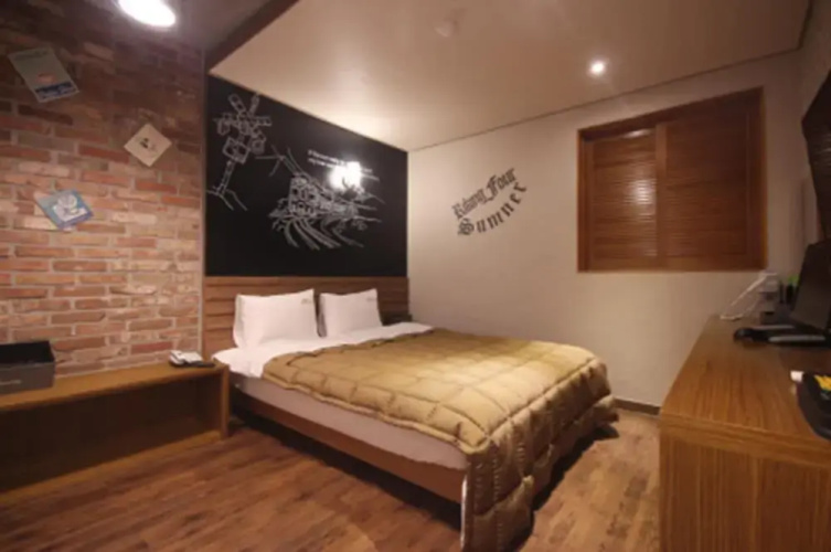Geoje H Motel