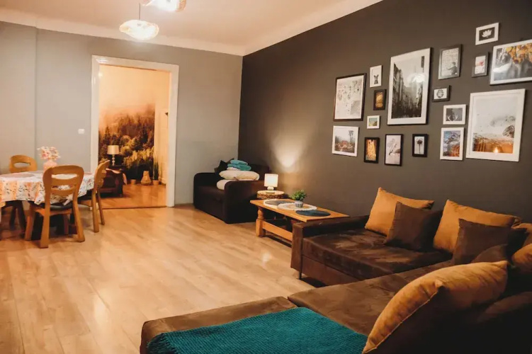 FatCat Apartments