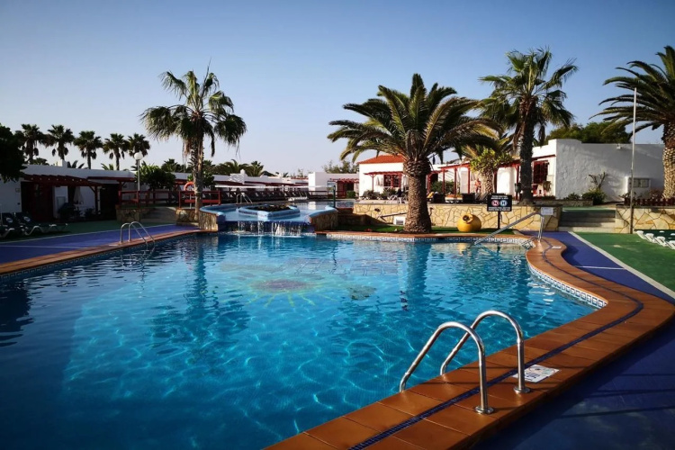 Castillo Beach Club35610
