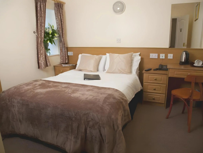 Celtic Lodge Guesthouse - Restaurant & Bar