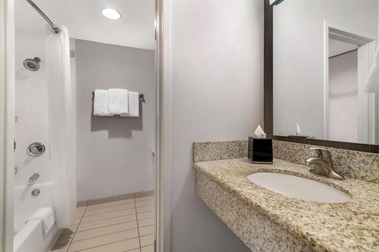 Sonesta Select Newport Middletown photo 10