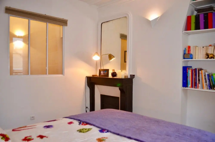 Central Marais-beaubourg 1 Bedroom Flat