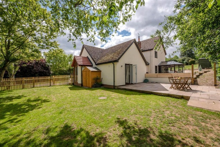 Bungalow