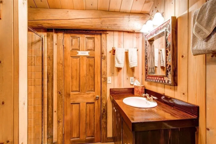 Bear Lodge