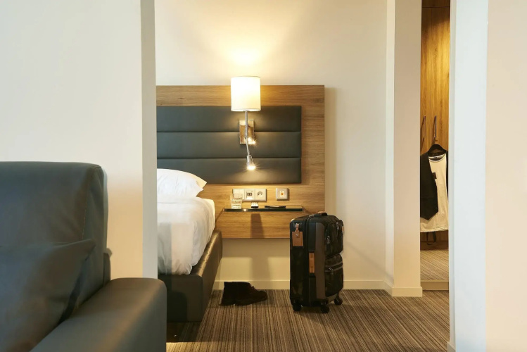 Moxy Edinburgh Airport