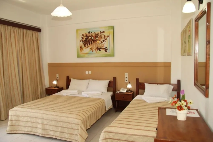 Standard Triple room with balcony and with city view