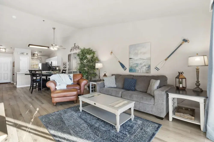 Calm Waters Condo Sleeps 4