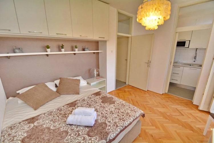 Studio Dimitris II Apartments