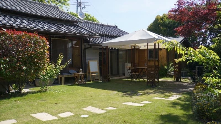 3 Bedrooms Premier Cottage with garden view