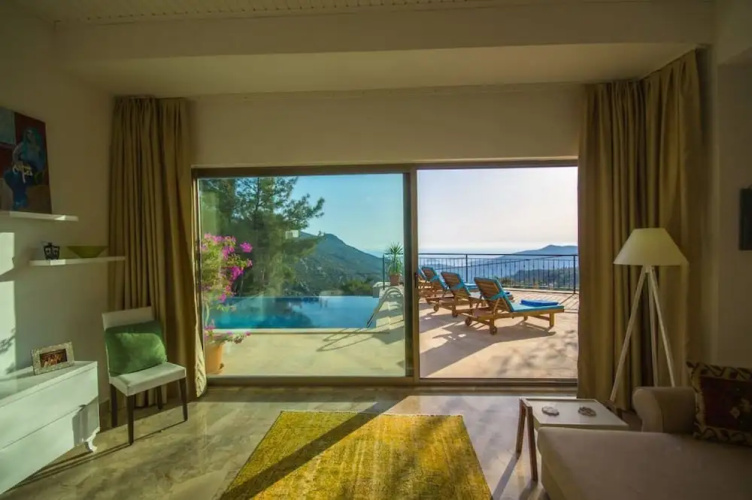 Villa Ella
