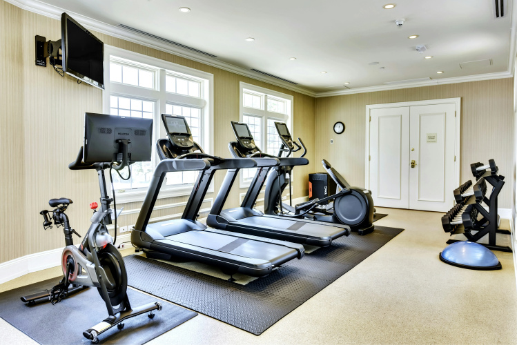 Madison Beach Hotel, Curio Collection by Hilton photo 24
