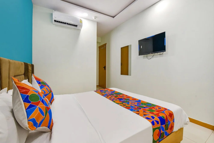 Fabhotel Sky Palace