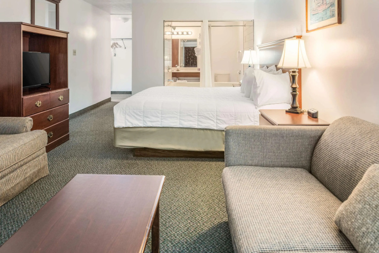 Knights Inn Sandusky OH