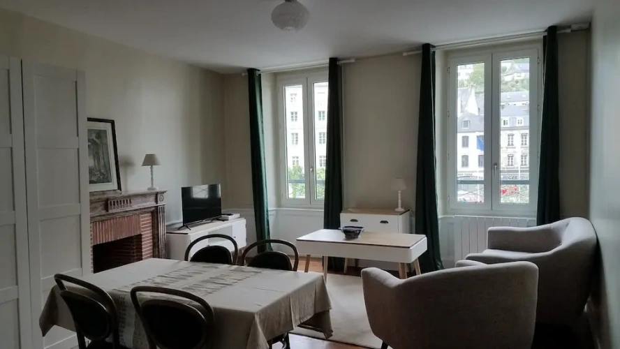 Club Apartment