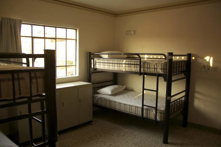 Paulina Youth Hostel