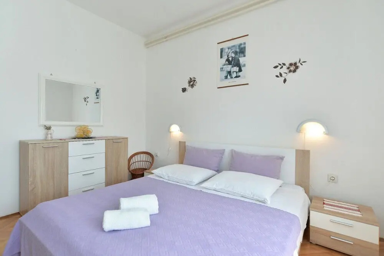 Apartment 1779