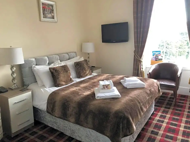 Haughton Arms Hotel
