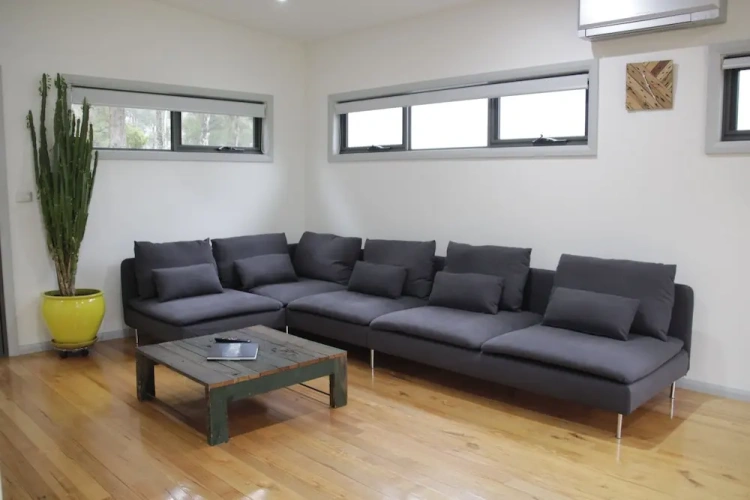 3 Bedrooms Cottage
