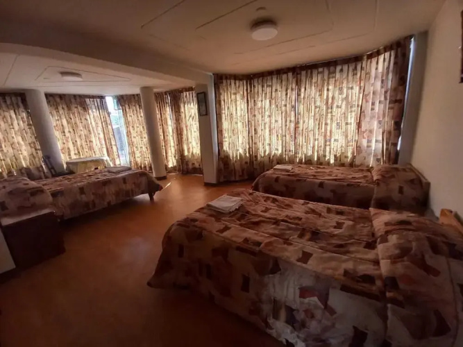 Hostal Aziri Puno
