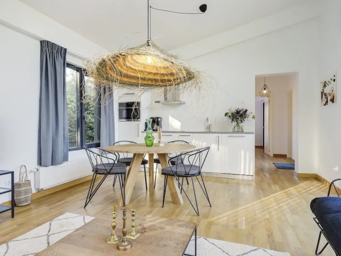 Getaway With Covered Veranda