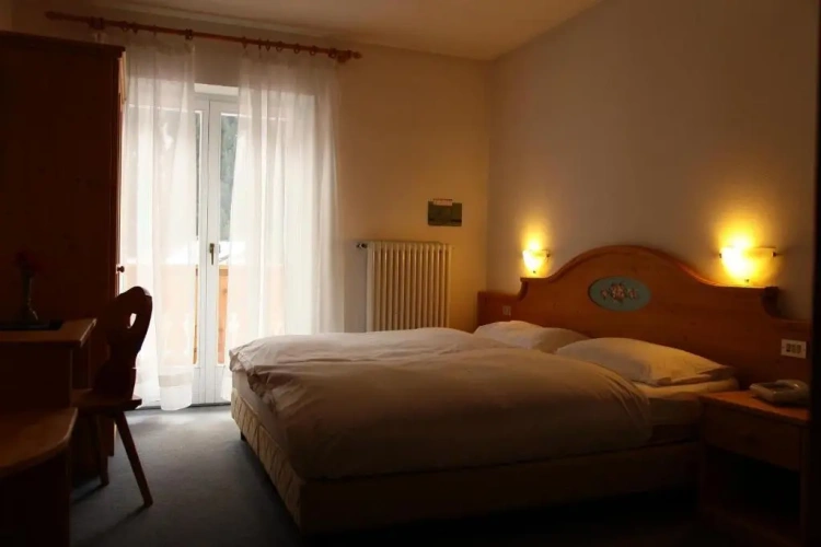 Standard Double room with mountain view